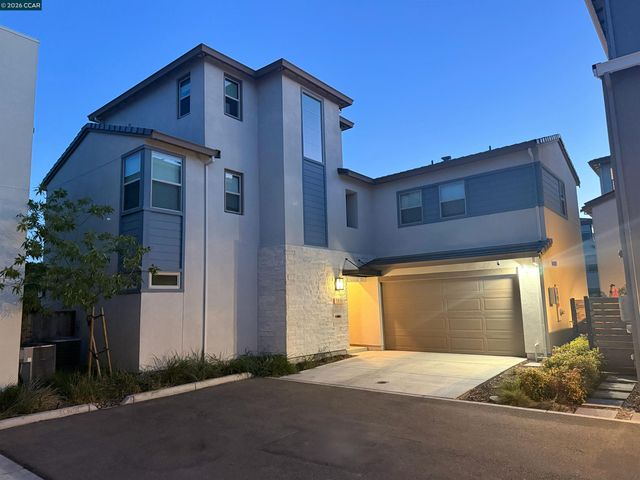 5866 Silhouette Ct, Dublin, CA 94568