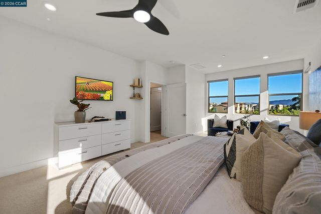 5866 Silhouette Ct, Dublin, CA 94568