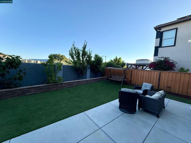 5866 Silhouette Ct, Dublin, CA 94568