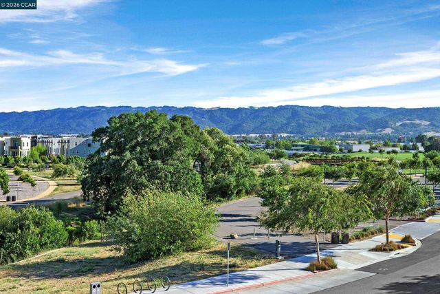 5866 Silhouette Ct, Dublin, CA 94568