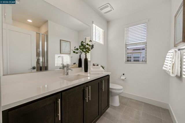 5866 Silhouette Ct, Dublin, CA 94568
