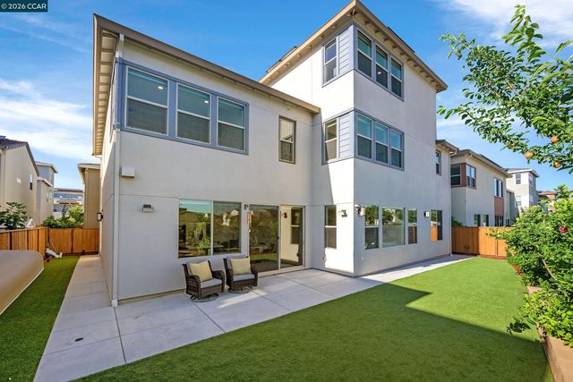 5866 Silhouette Ct, Dublin, CA 94568