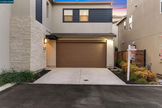 5866 Silhouette Ct, Dublin, CA 94568