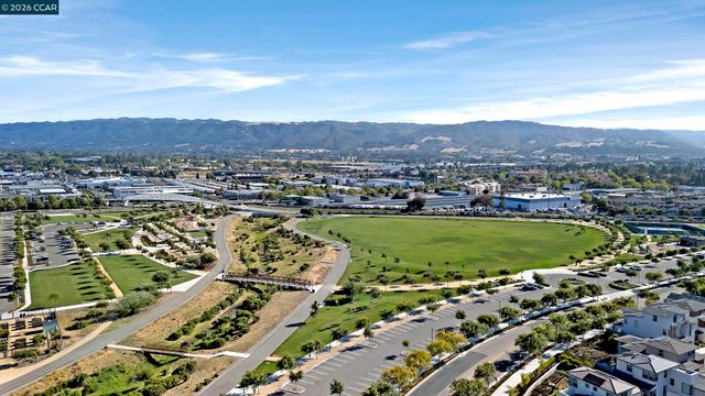 5866 Silhouette Ct, Dublin, CA 94568