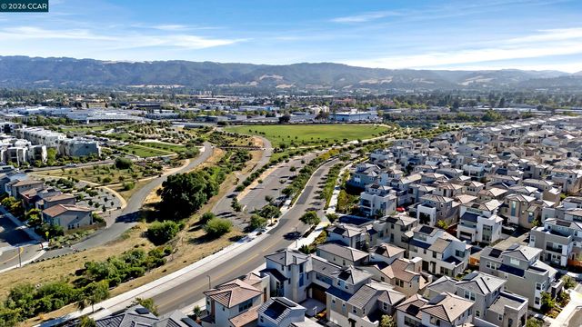 5866 Silhouette Ct, Dublin, CA 94568