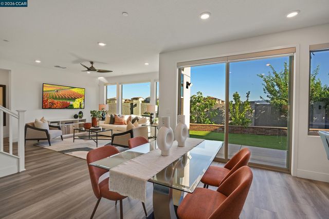 5866 Silhouette Ct, Dublin, CA 94568