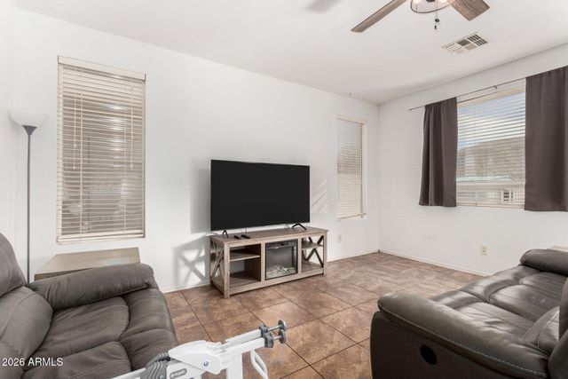 4967 E MEADOW LARK Way, San Tan Valley, AZ 85140