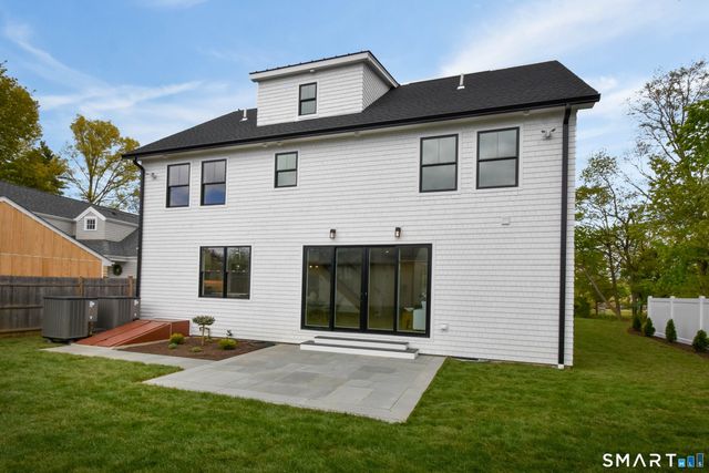 57 Beaumont Place, Fairfield, CT 06824