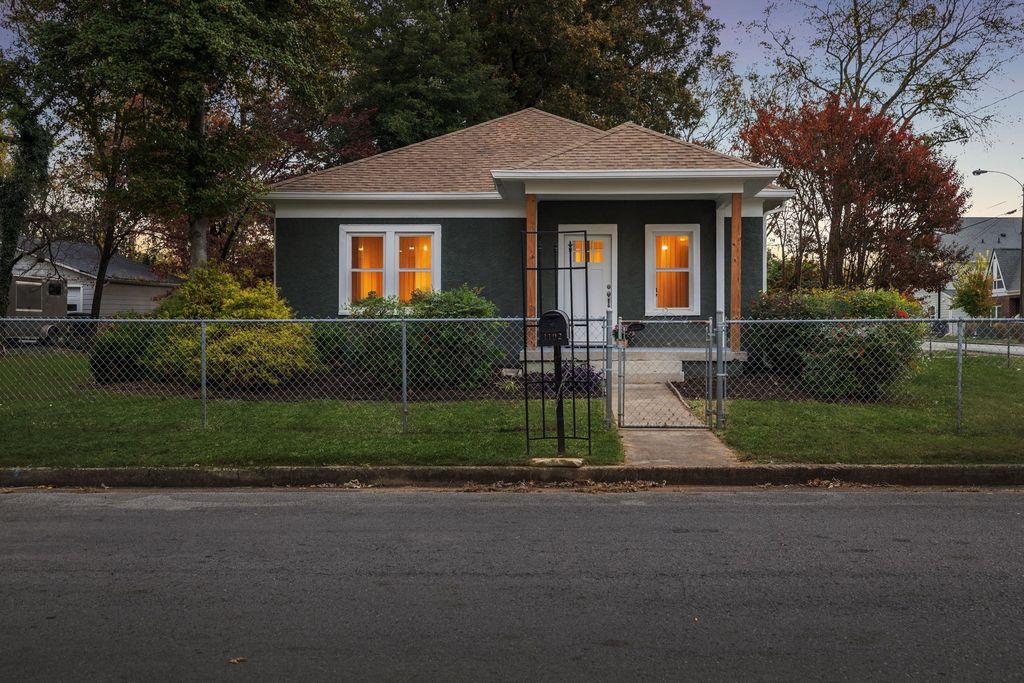 1102 N Academy St, Murfreesboro, TN 37130