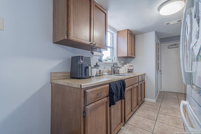 3002 Aragon, San Antonio, TX 78211