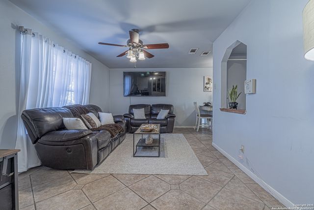 3002 Aragon, San Antonio, TX 78211