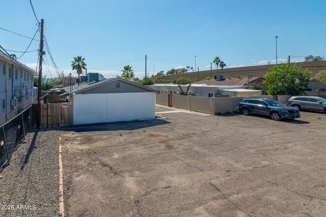 2142 E TAYLOR Street, Phoenix, AZ 85006