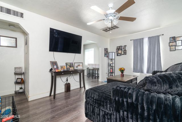 2142 E TAYLOR Street, Phoenix, AZ 85006