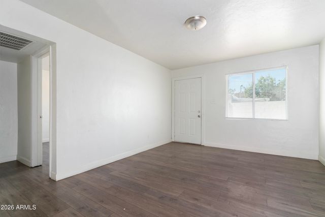 2142 E TAYLOR Street, Phoenix, AZ 85006