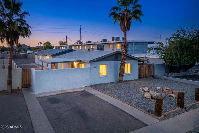 2142 E TAYLOR Street, Phoenix, AZ 85006
