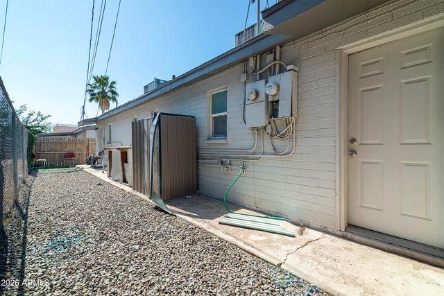 2142 E TAYLOR Street, Phoenix, AZ 85006