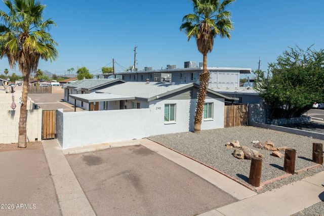 2142 E TAYLOR Street, Phoenix, AZ 85006
