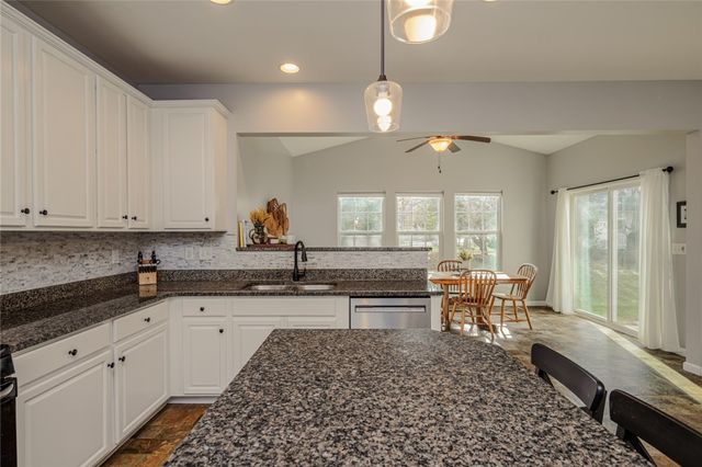 3 Saldo Lane, Penfield, NY 14526