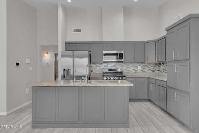 2865 MARIA CASAS Street, El Paso, TX 79938