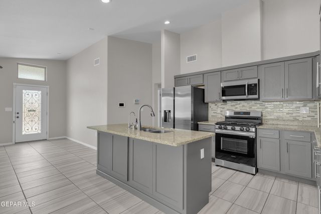 2865 MARIA CASAS Street, El Paso, TX 79938