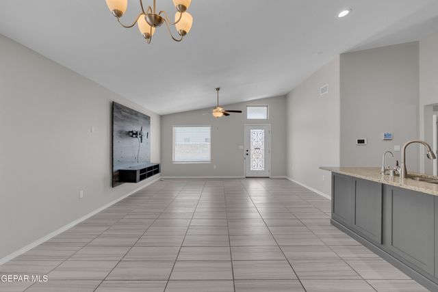 2865 MARIA CASAS Street, El Paso, TX 79938