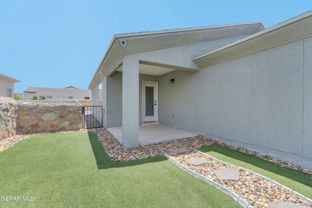 2865 MARIA CASAS Street, El Paso, TX 79938