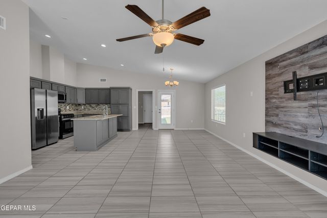 2865 MARIA CASAS Street, El Paso, TX 79938