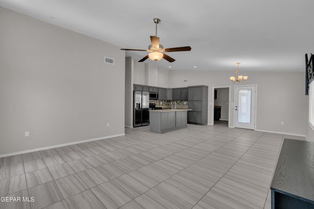 2865 MARIA CASAS Street, El Paso, TX 79938