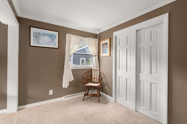 11 Sunset Dr, Easton, MA 02334