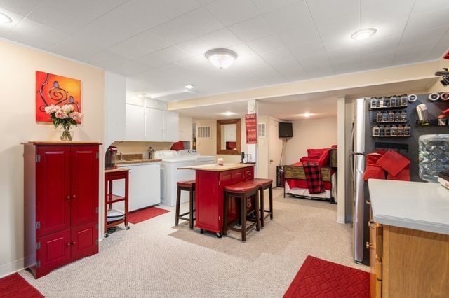 11 Sunset Dr, Easton, MA 02334