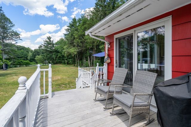 11 Sunset Dr, Easton, MA 02334