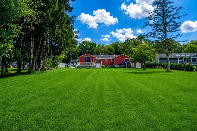 11 Sunset Dr, Easton, MA 02334