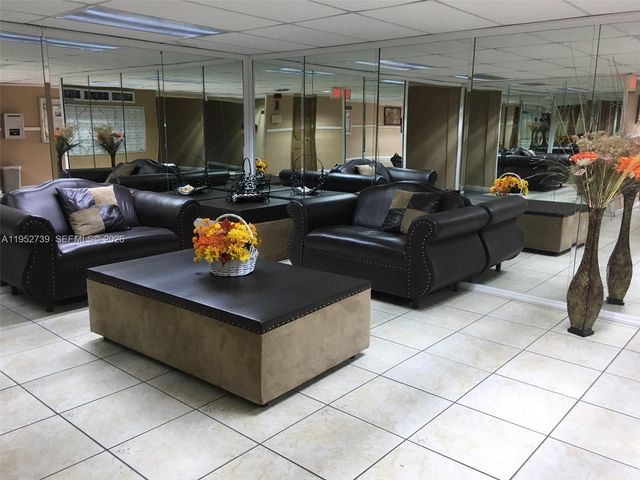 701 Three Islands Blvd 507, Hallandale Beach, FL 33009