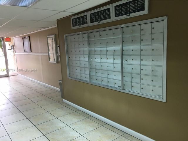 701 Three Islands Blvd 507, Hallandale Beach, FL 33009