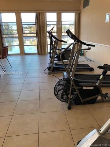 701 Three Islands Blvd 507, Hallandale Beach, FL 33009