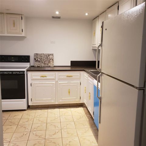 701 Three Islands Blvd 507, Hallandale Beach, FL 33009