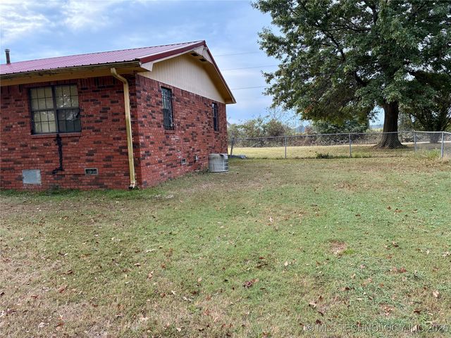 411321 E 1080 Road, Checotah, OK 74426