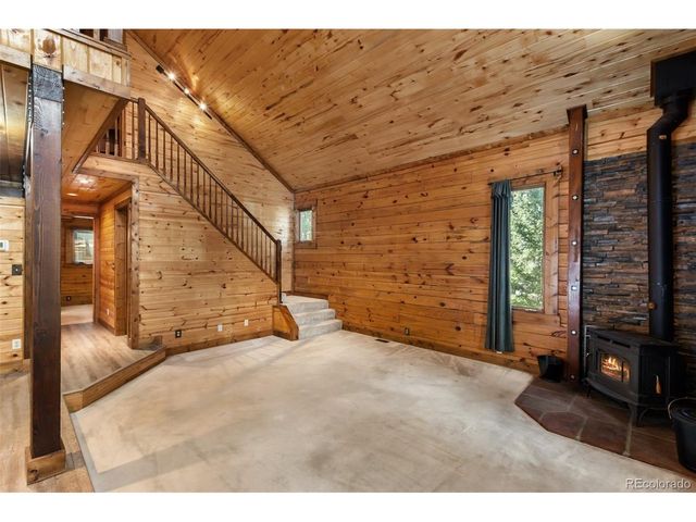 1325 Spruce Ridge Ln, Woodland Park, CO 80863