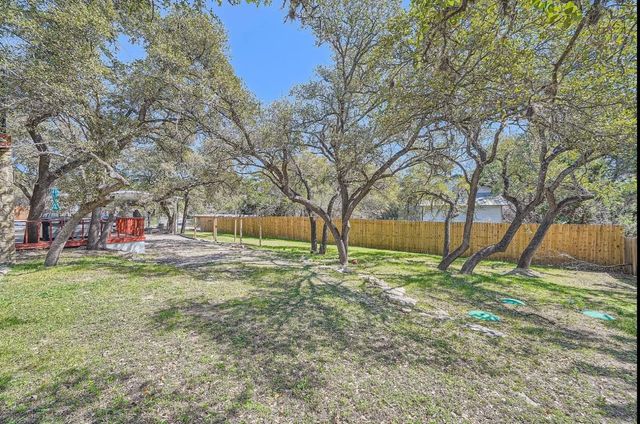 7507 Davy DR, Volente, TX 78641
