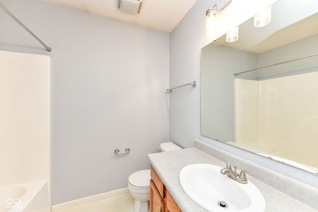 19304 Fox Chase Drive, Noblesville, IN 46062