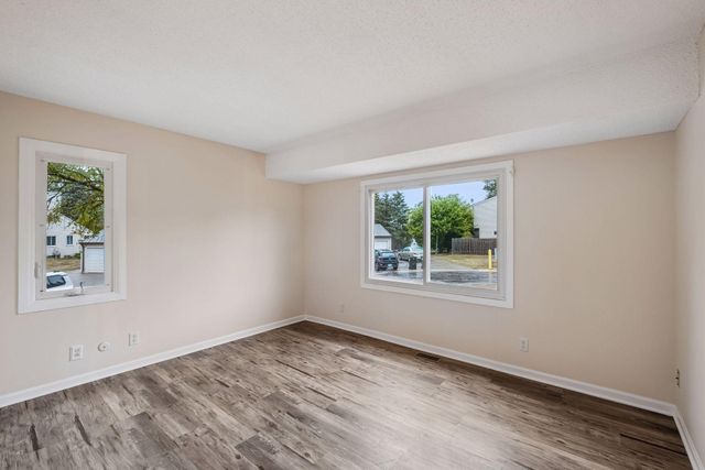 1498 Woodview Avenue W, Eagan, MN 55122