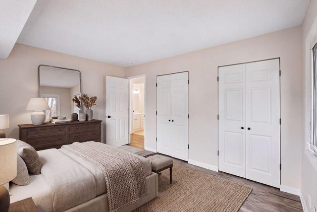 1498 Woodview Avenue W, Eagan, MN 55122