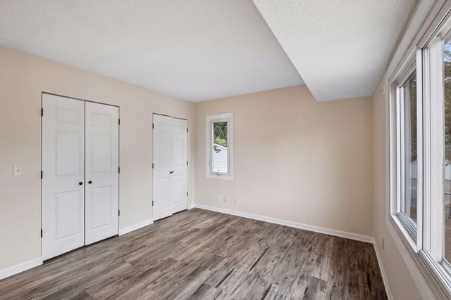 1498 Woodview Avenue W, Eagan, MN 55122