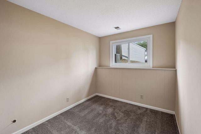 1498 Woodview Avenue W, Eagan, MN 55122