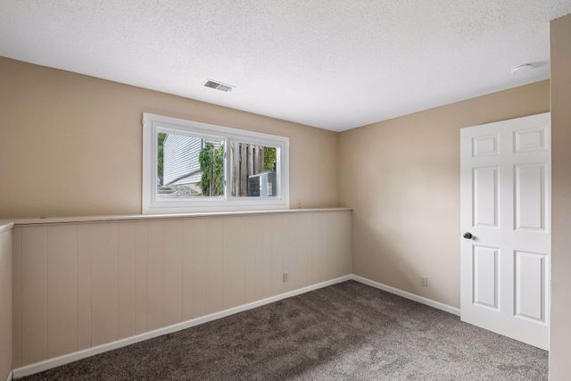 1498 Woodview Avenue W, Eagan, MN 55122