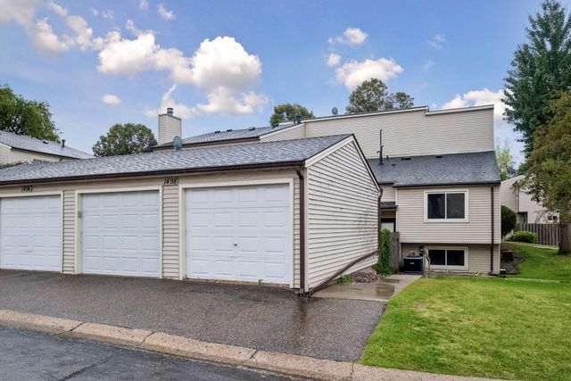 1498 Woodview Avenue W, Eagan, MN 55122