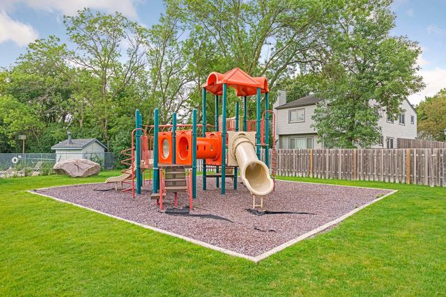 1498 Woodview Avenue W, Eagan, MN 55122