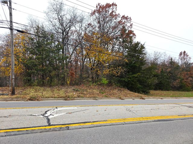 1104 SOUTHWEST BLVD, Jefferson City, MO 65109