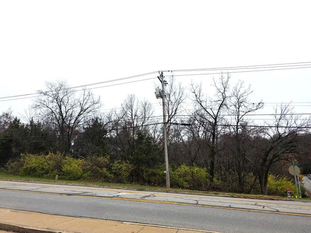 1104 SOUTHWEST BLVD, Jefferson City, MO 65109