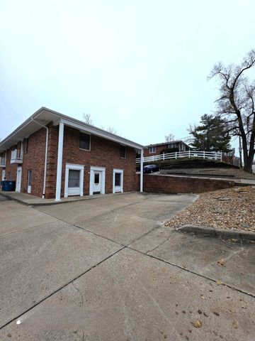 1104 SOUTHWEST BLVD, Jefferson City, MO 65109